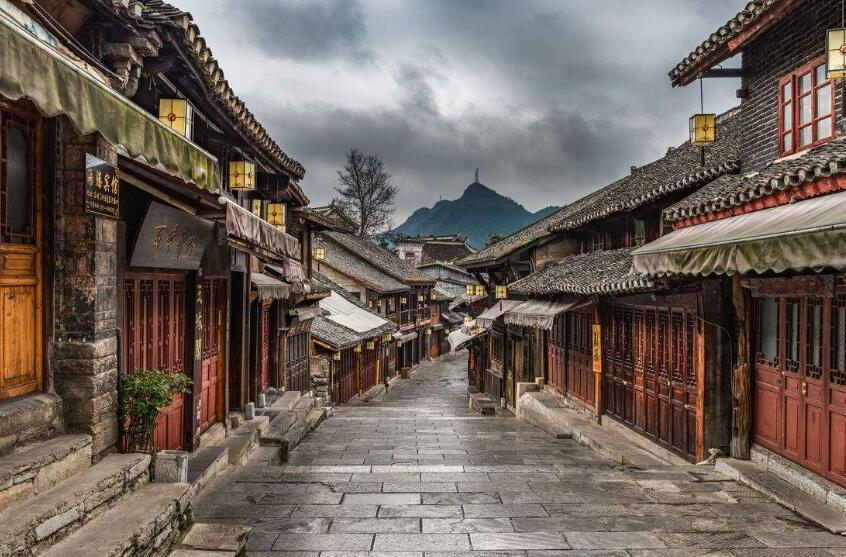 以为只是回归家庭，其实已去世，这4个广东台主持人你最怀念谁？